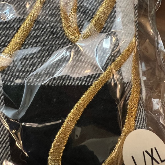 Personalized Embroidered Flannel Robe Gold Thread- Ashley - Picture 4 of 5